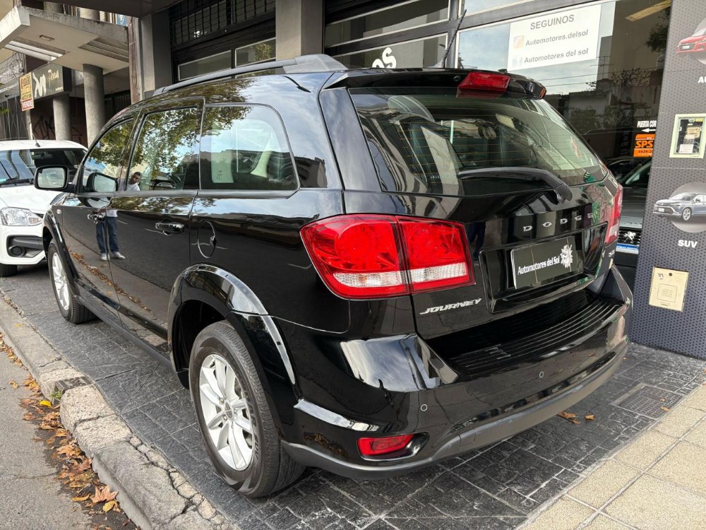 Dodge Journey SXT — foto 15